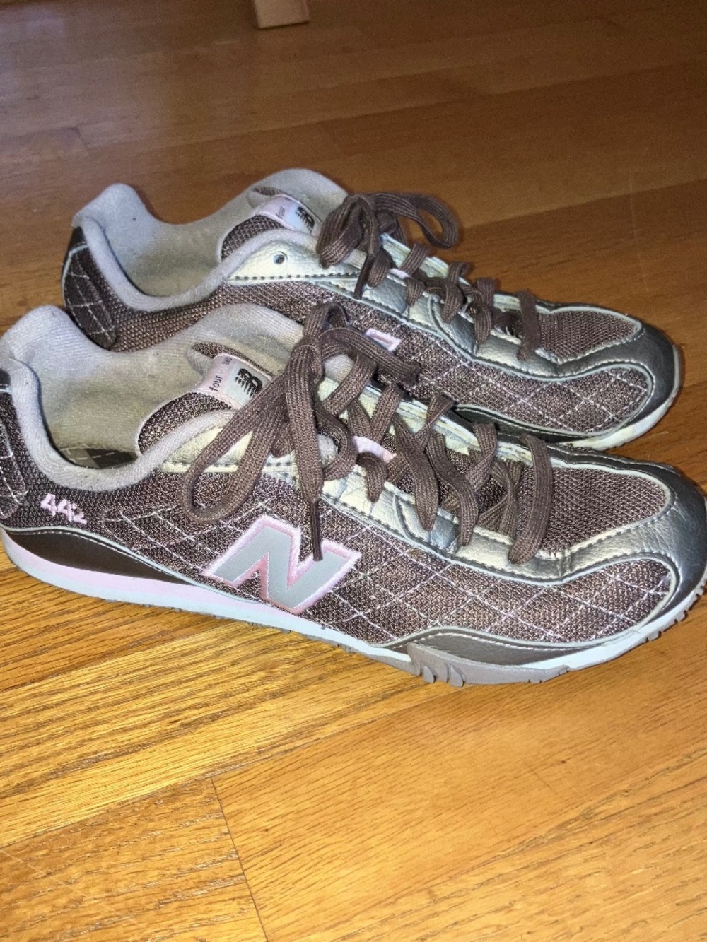 Women's New Balance 442.